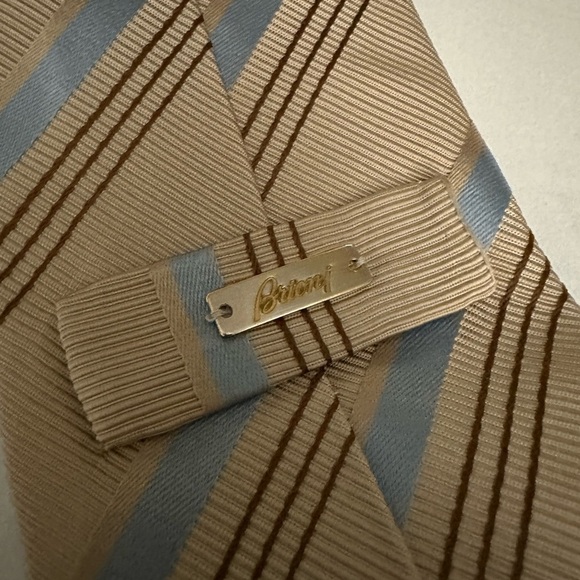 BRIONI Striped Silk Tie - Picture 4 of 5